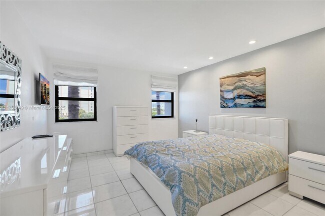 Building Photo - 1201 S Ocean Dr