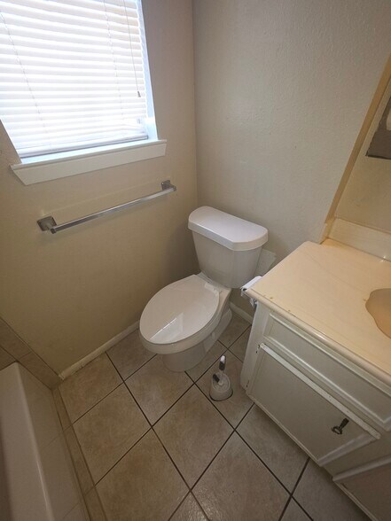 bathroom - 1205 Anne Ave