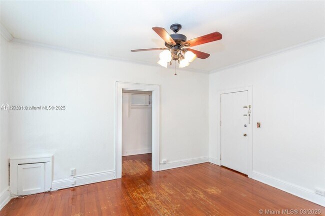 Building Photo - 126 Mendoza Ave