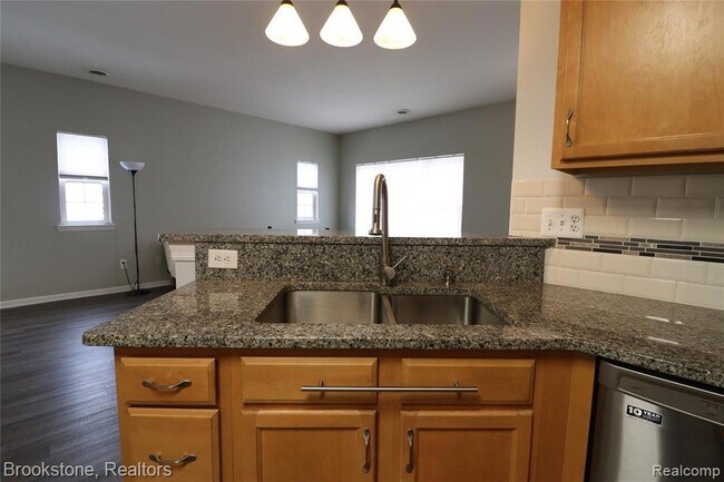 Building Photo - 2096 Cloverly Ln