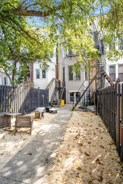 Building Photo - 1232 W Lafayette Ave