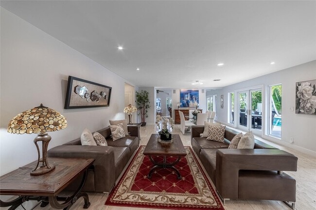 Building Photo - 2519 Barcelona Dr