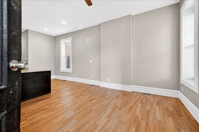 Building Photo - Soulard First Fleur