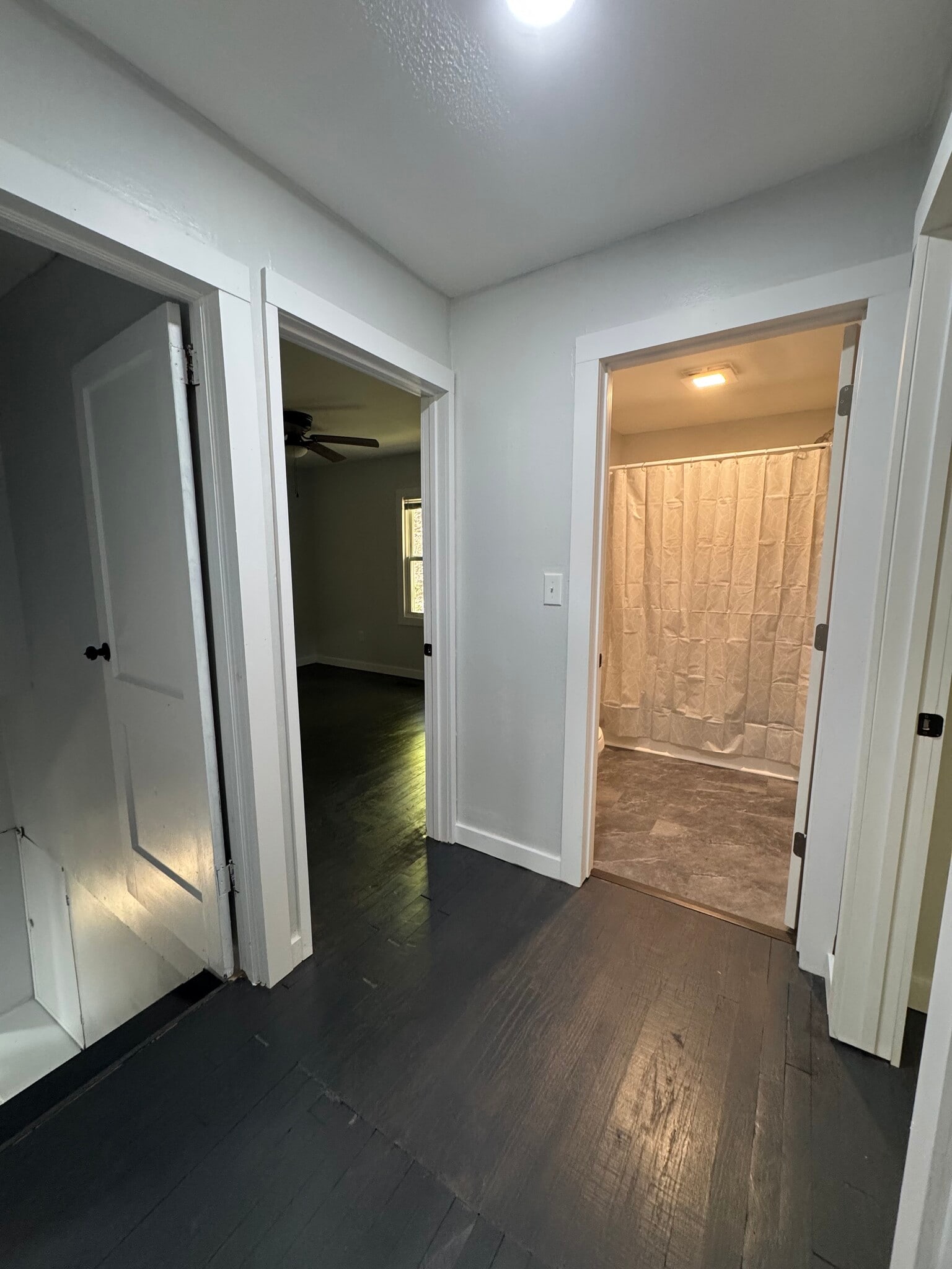 hallway landing - 1658 Echo Ct