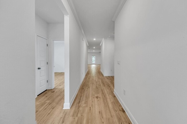 Building Photo - 247 JRS Wy