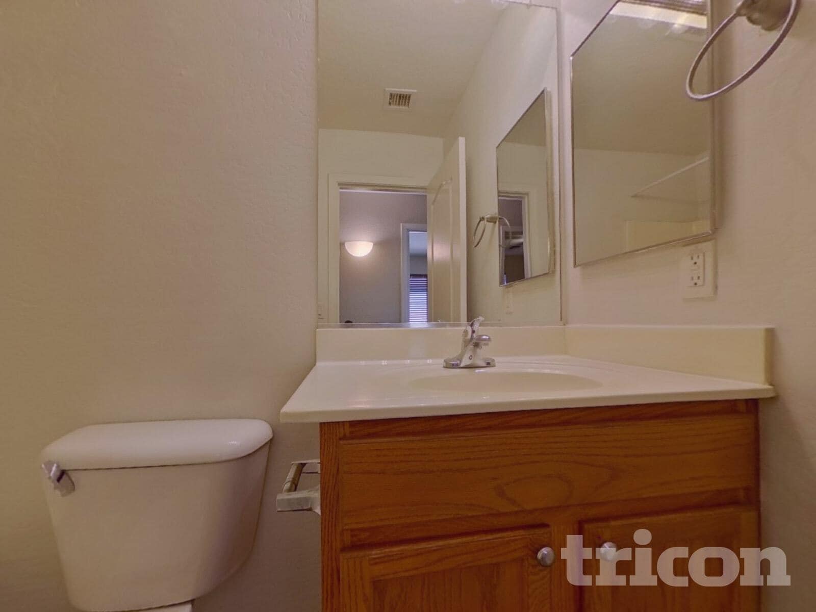 Building Photo - 25862 W Whyman St