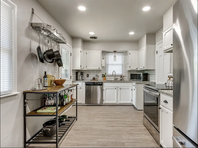 Kitchen - 2516 NW 49th St