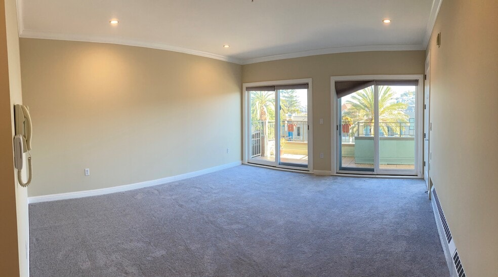 Building Photo - 1596 Dolores St