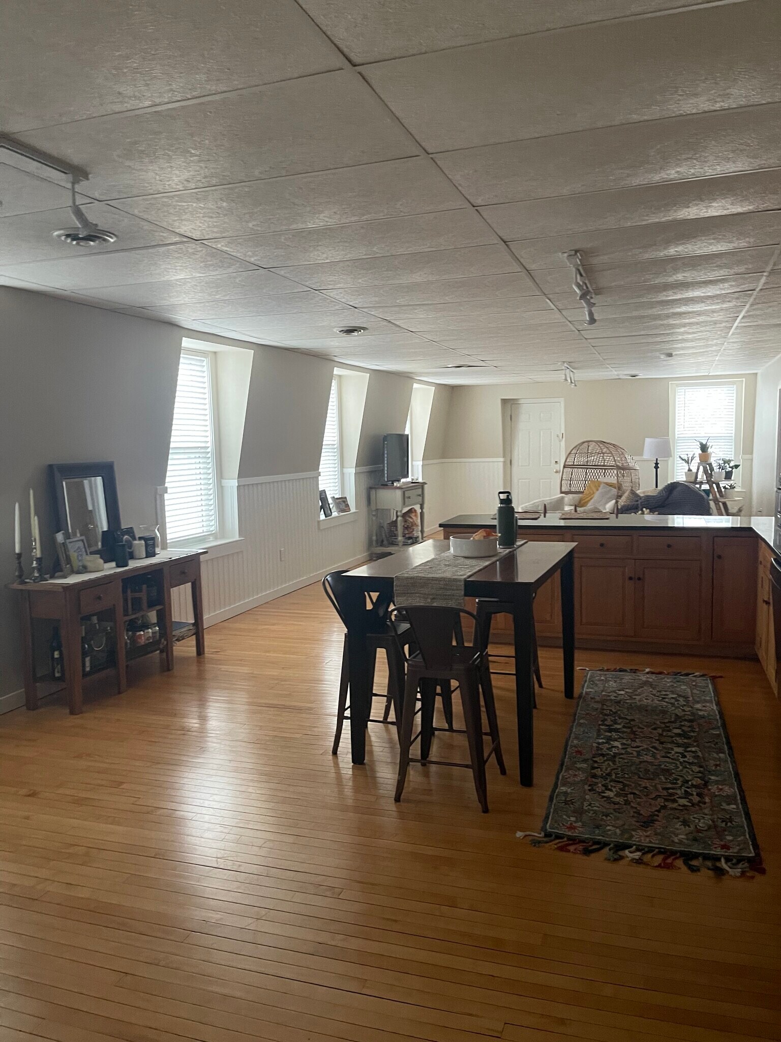 Building Photo - 8 N Main St