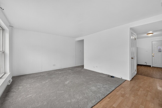 Building Photo - 210 Linn Ct
