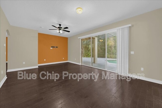 Building Photo - 5864 Lake Melrose Dr