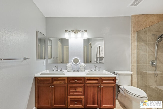 Building Photo - 1183 Tiffany Cir N