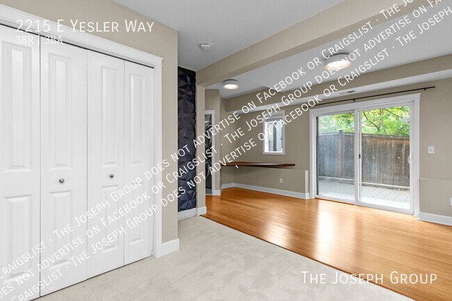 Building Photo - 2215 E Yesler Wy