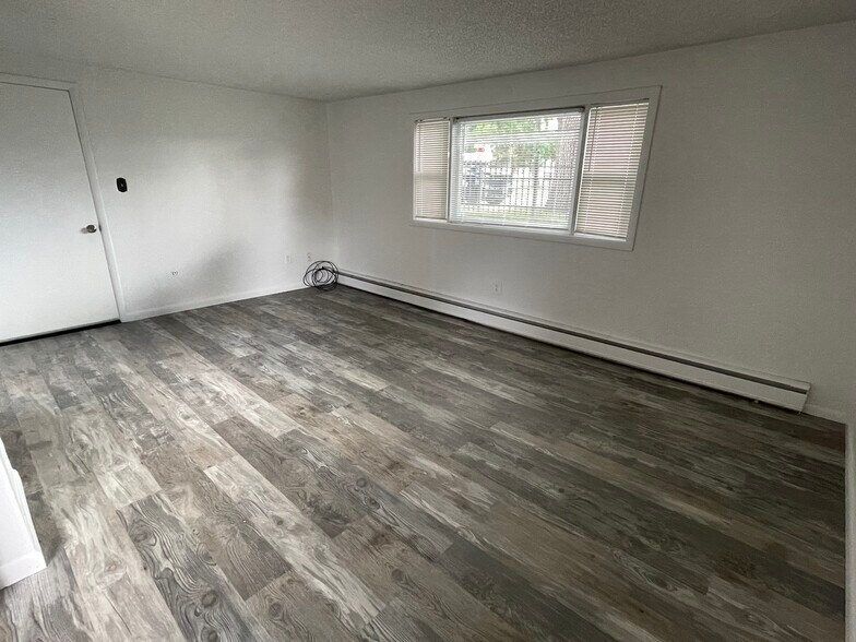 Living room - 2901 8th Ave N