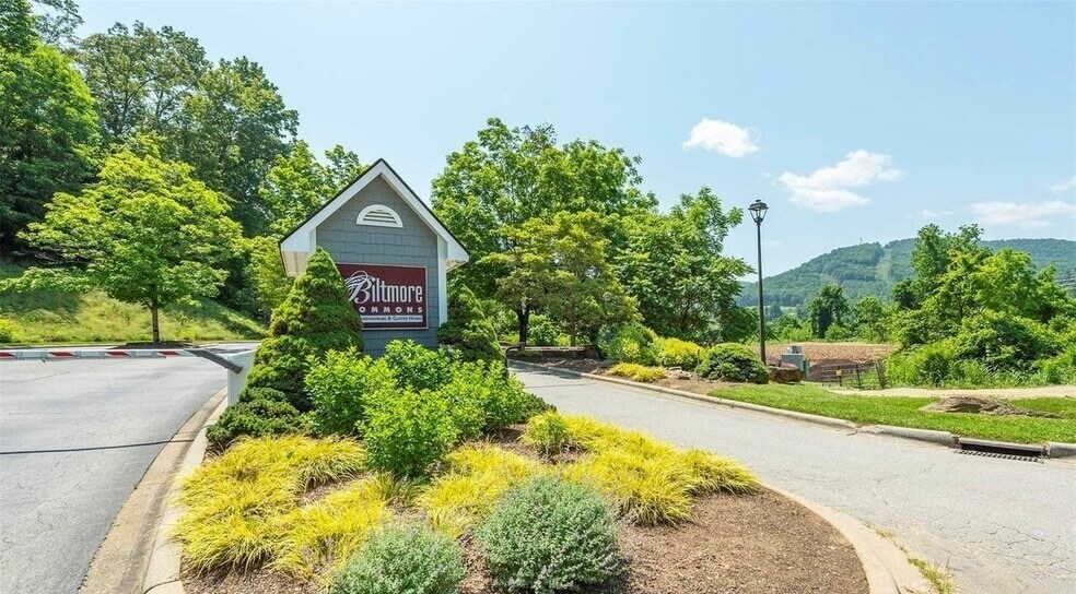 Building Photo - 3803 Florham Pl