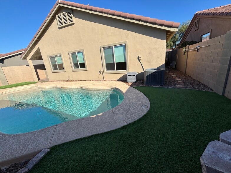 Building Photo - 15742 N 102nd St