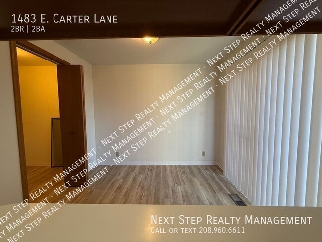 Building Photo - 1483 E Carter Ln