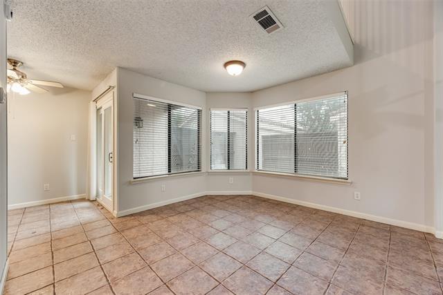 Building Photo - 511 Ranch Trail