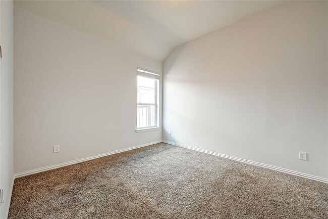 Building Photo - 24602 Forest Canopy Dr