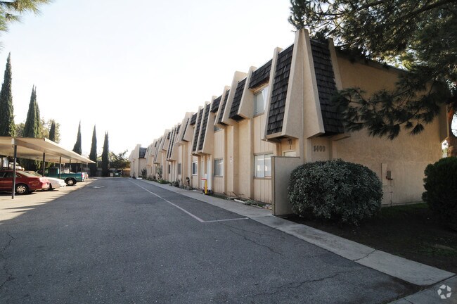 Primary Photo - 1400 Floyd Ave