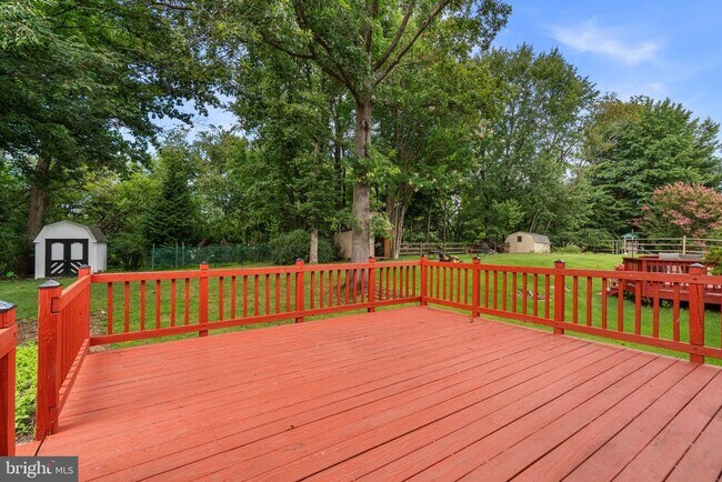 Building Photo - 8428 Braddock Way