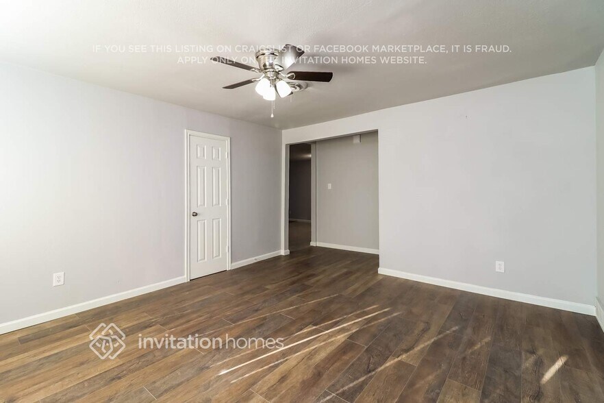 Building Photo - 613 Evandale Dr