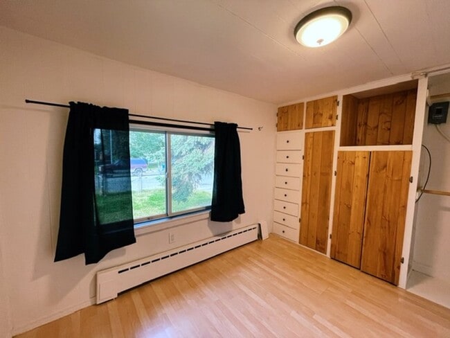 Building Photo - Unique and Updated Corner Lot Cabin in Mou...