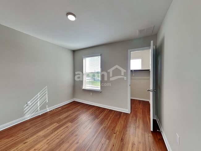 Building Photo - 8100 McKamy Dr