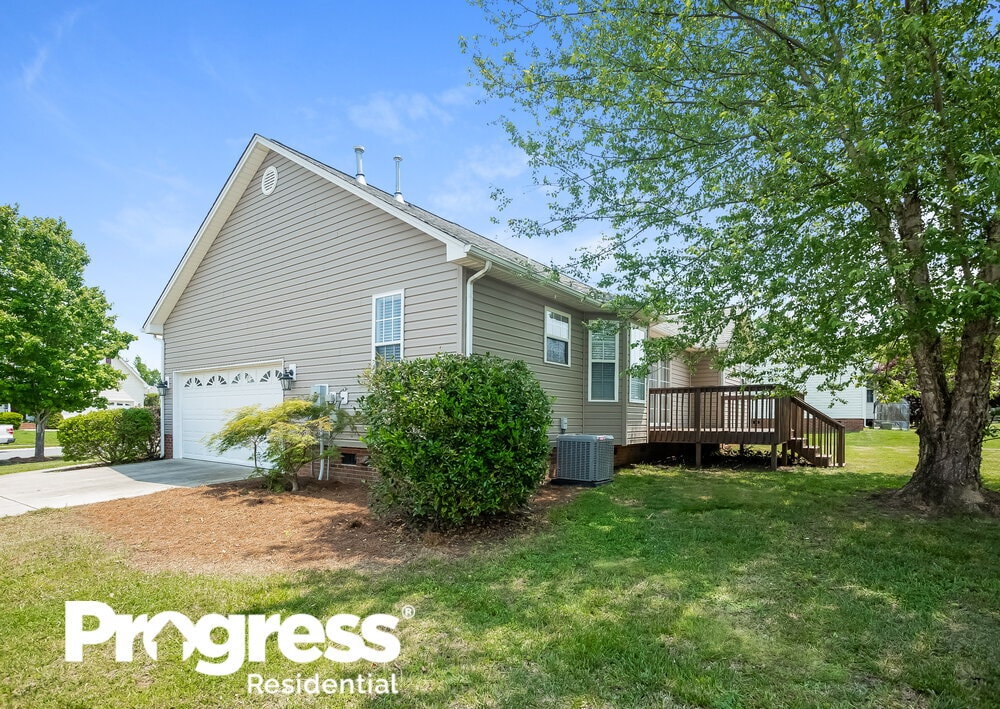 Building Photo - 1004 Ayrshire Ln