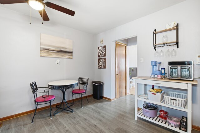 Building Photo - 4994 Fyler Ave