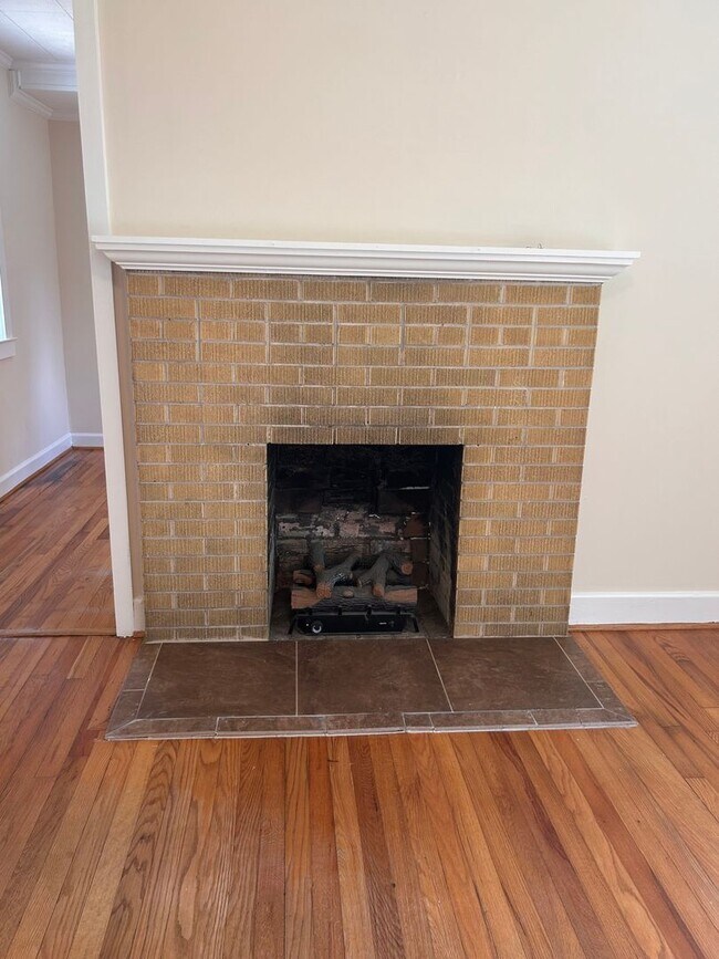 Building Photo - Charming 2 Bedroom Home in Hanahan's Highland Park neighborhood!