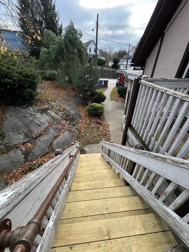 Building Photo - 126 Boswell Ave