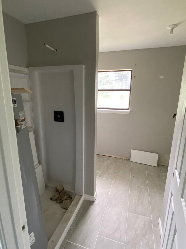 Building Photo - 7403 Pleasant Rdg Rd