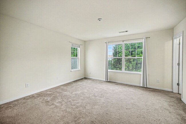 Building Photo - 10405 Bunclody Dr
