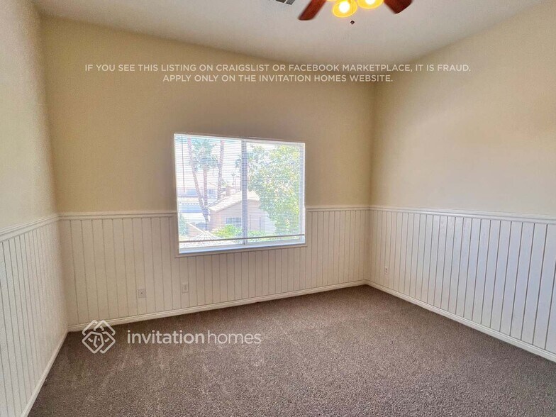 Building Photo - 280 Plaza Carmelina Ct