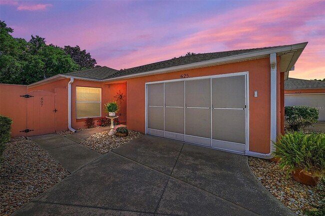 Building Photo - 1020 High Ridge Ct