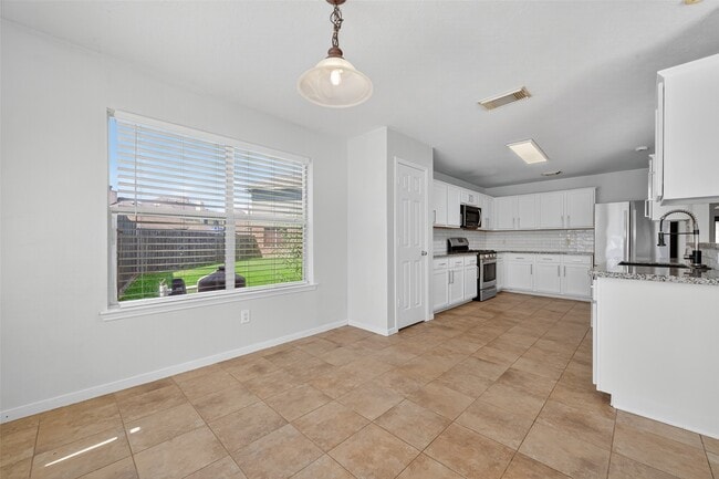 Building Photo - 5411 Losoya Ct
