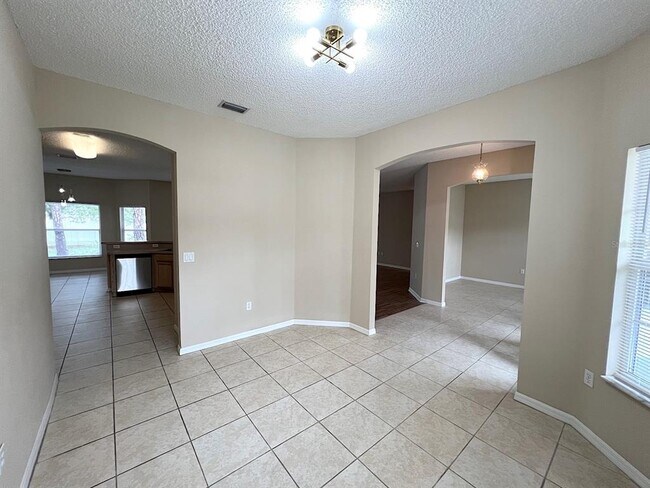 Building Photo - 36 Ripplewood Ln