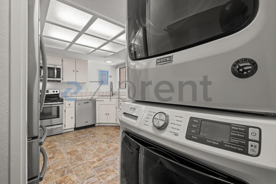 Building Photo - 3841 Milton Terrace