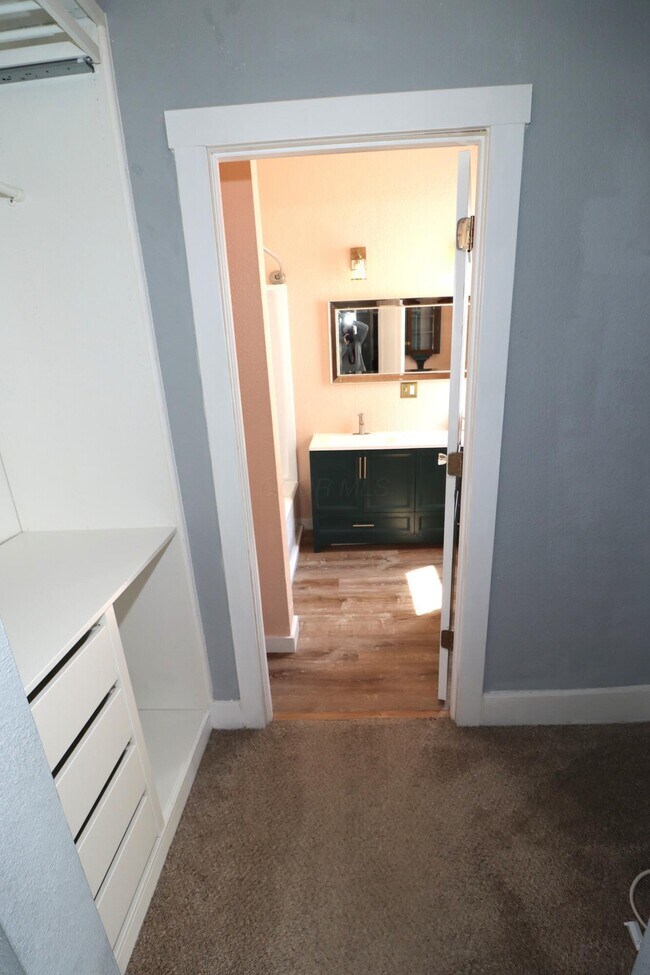 Building Photo - 120 S Court St