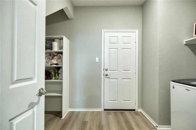 Building Photo - 209 Asher Blue Dr