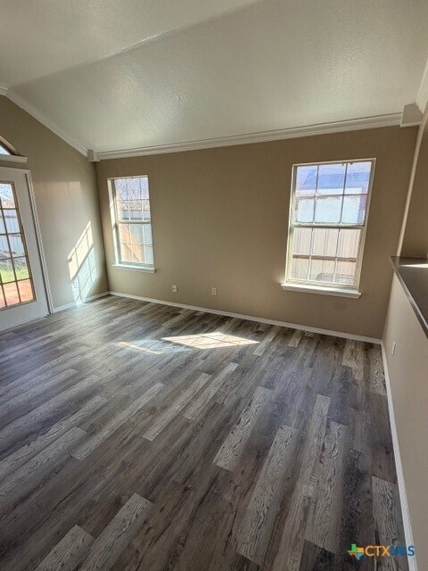 Building Photo - 2013 Schottische Ln