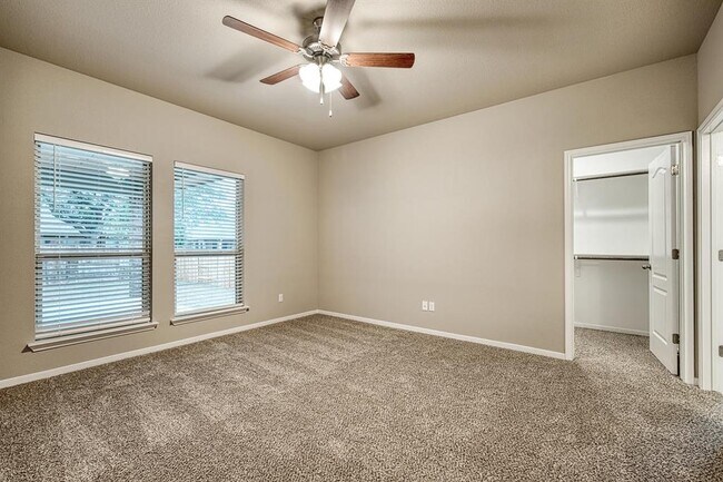 Building Photo - 113 San View Dr