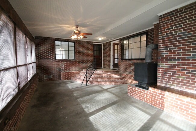 Building Photo - Exclusively Offered by Muse Realty, LLC