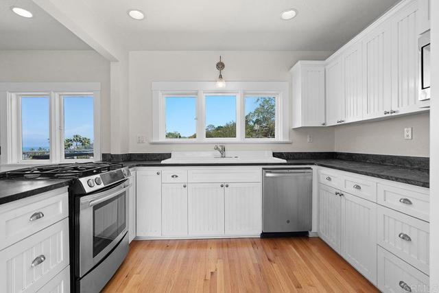 Building Photo - 1648 Camino Del Mar