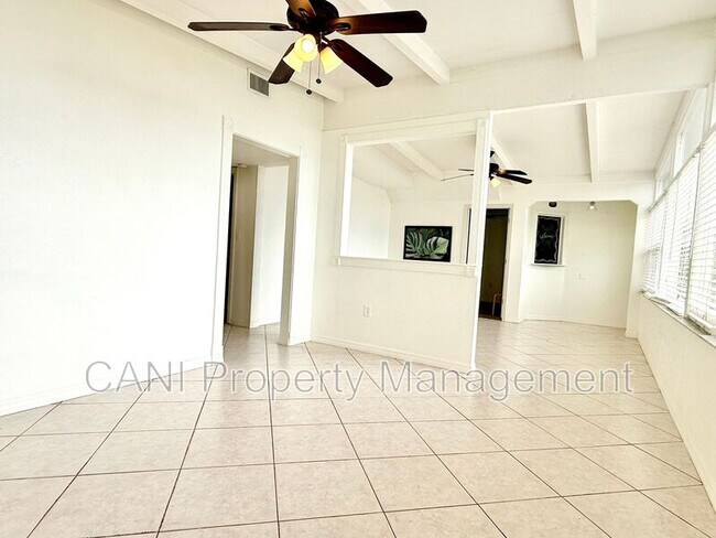 Building Photo - 6613 Orchard Dr N