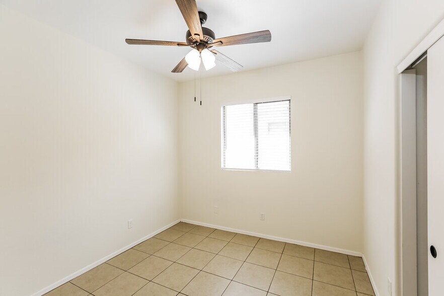 Building Photo - 11222 W Almeria Rd