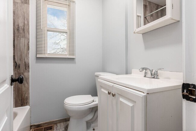 Building Photo - 486-488 South Huron Avenue