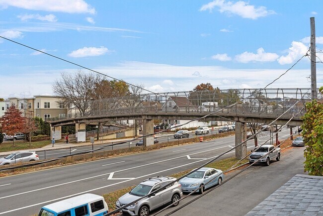 Building Photo - 54 Bonair St