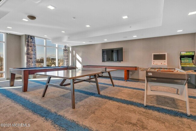 Building Photo - 15 Morris Ave